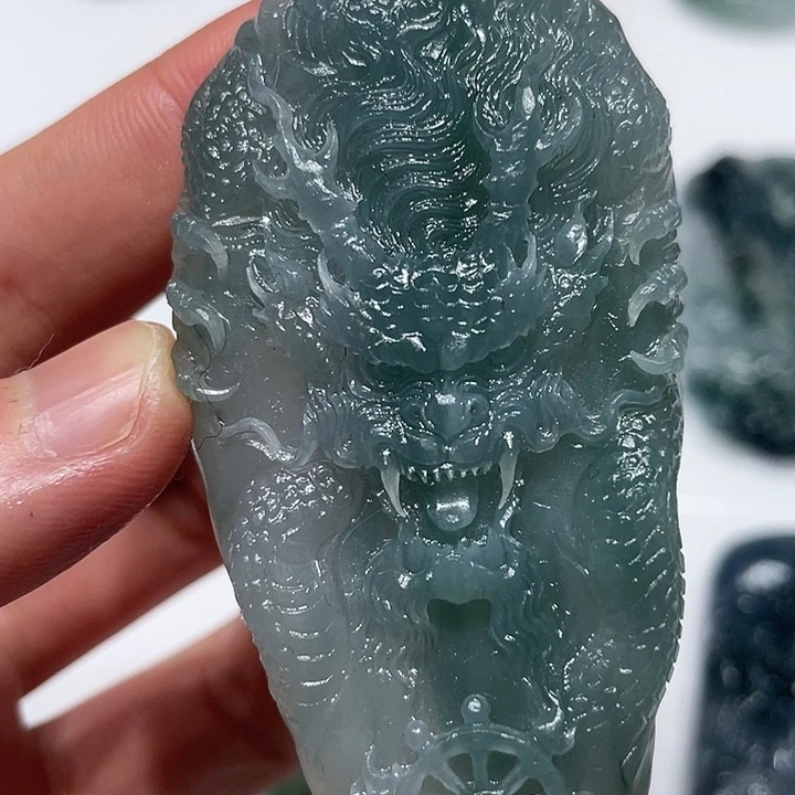 定制翡翠未镶嵌挂件