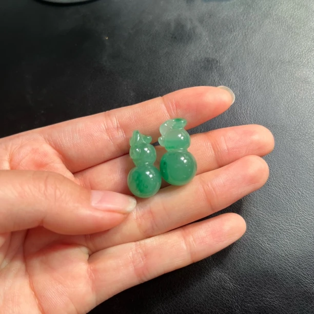 天然非洲翠冰飘花吊坠