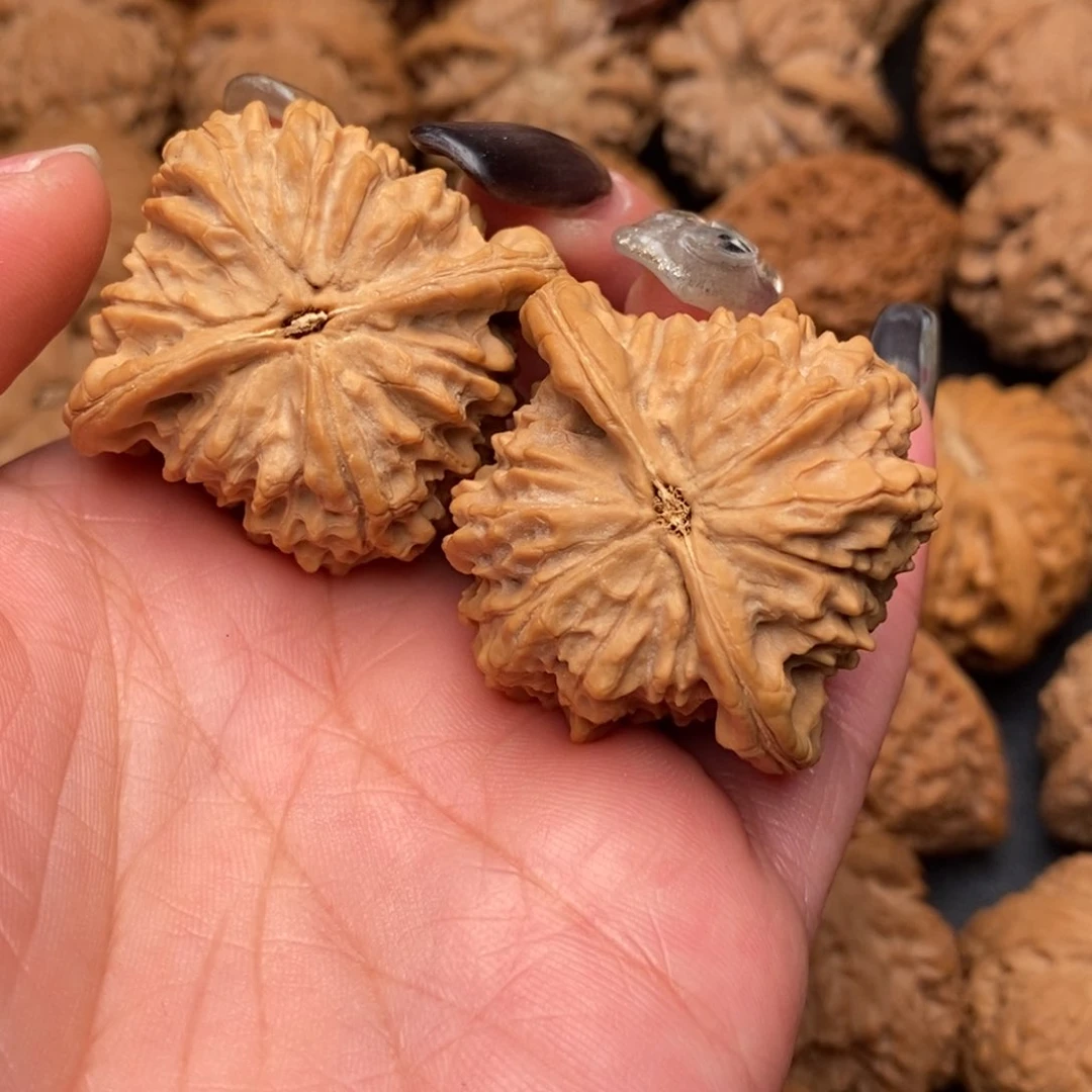 【闪购商品】强*文玩核桃猪雀