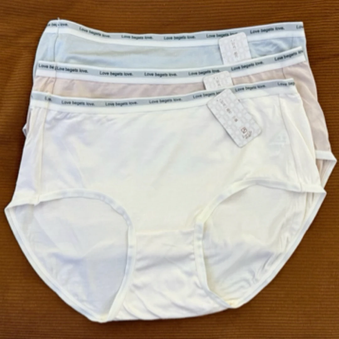 粉都·女士无痕内裤少女透气中腰薄款三角内裤FZ186
