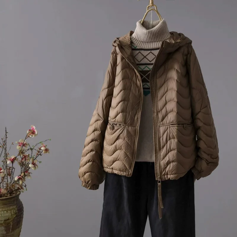 〔咖色波浪连帽羽绒服〕