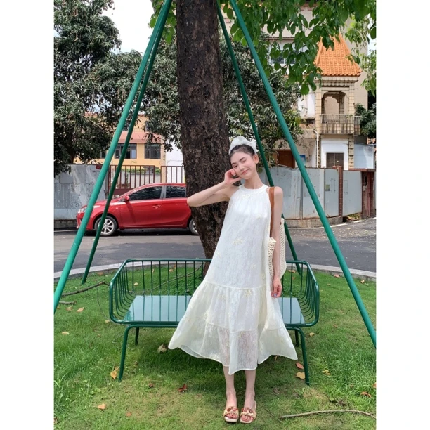 【一眼惊艳】26879 重工刺绣挂脖系带仙女超仙法式温柔露肩连衣裙