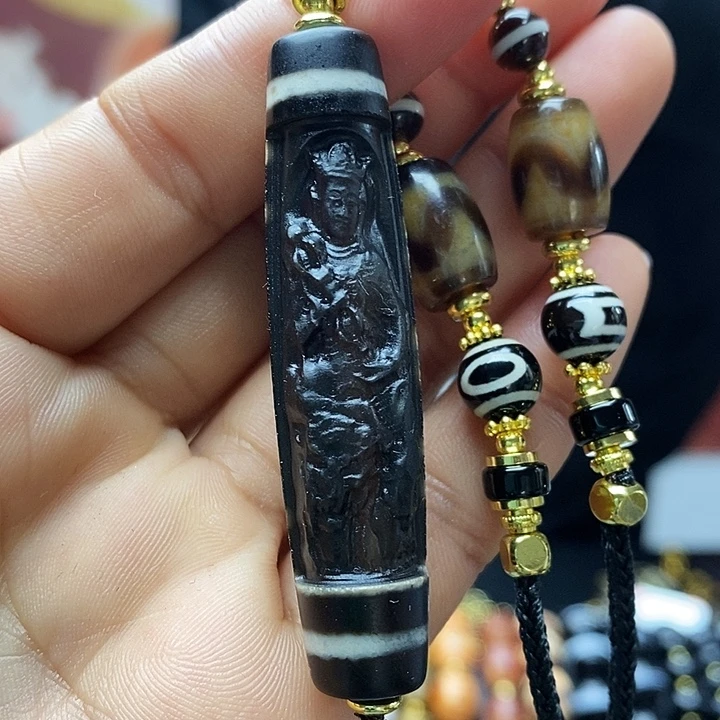 玛瑙/玉髓合金颈饰