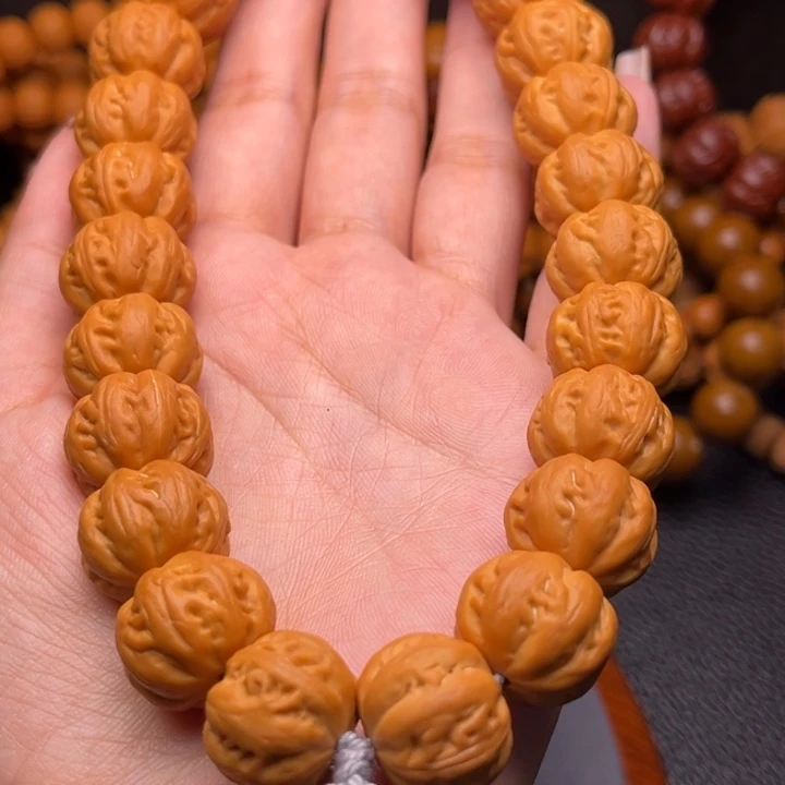 猴头核桃吊坠麻花手持