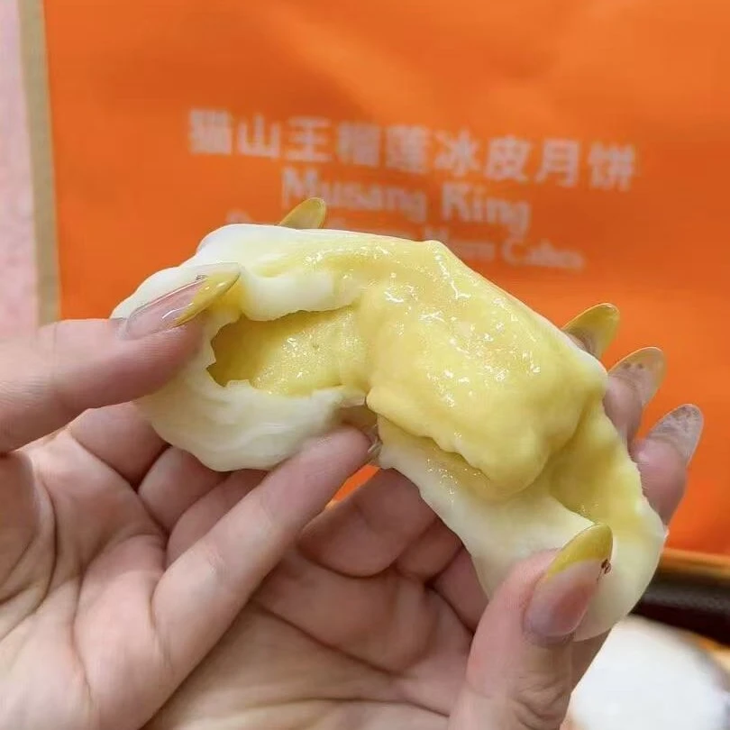 猫山王榴莲冰皮月饼速冻锁鲜冷链