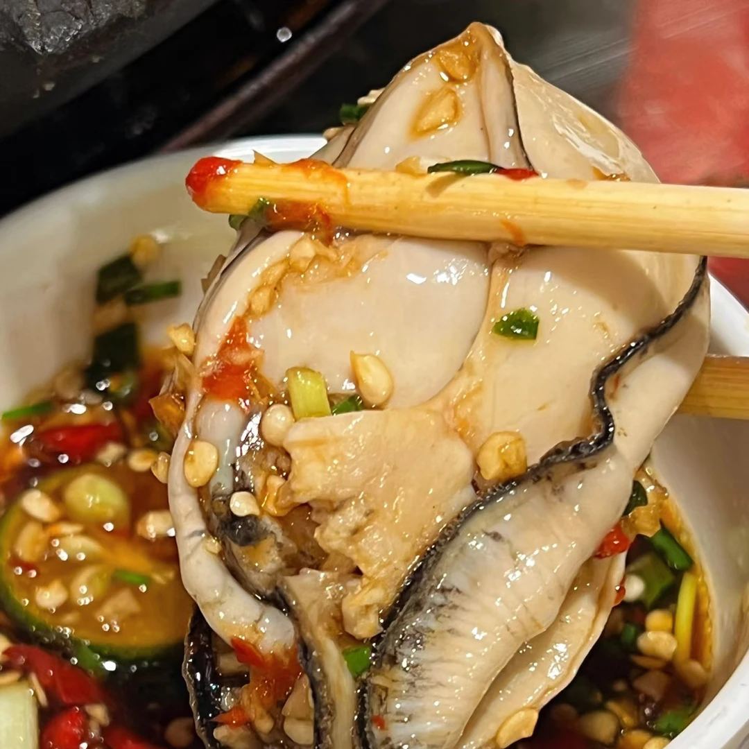 精品乳山生蚝2.5+十个装，顺丰冷链发货