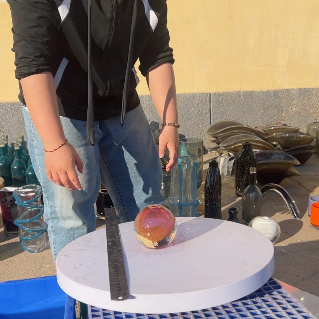 金红小口琉璃花器摆件高度6磕伤