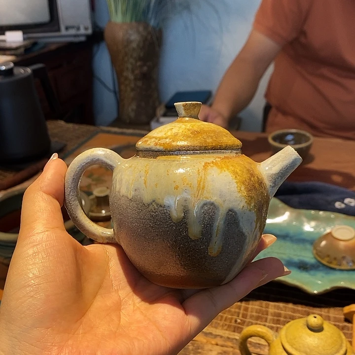 w***m云南建水紫陶，古法柴烧