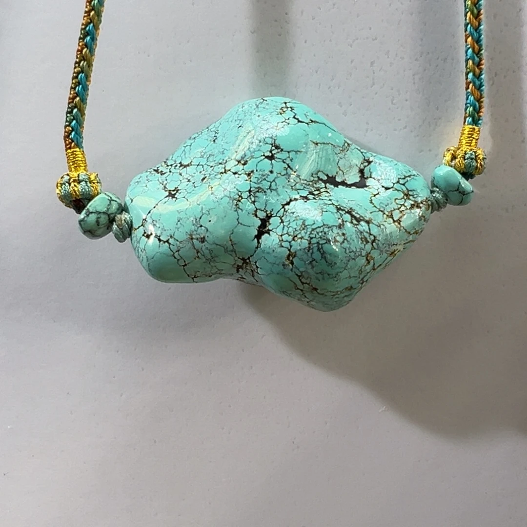 绿松石未镶嵌挂件