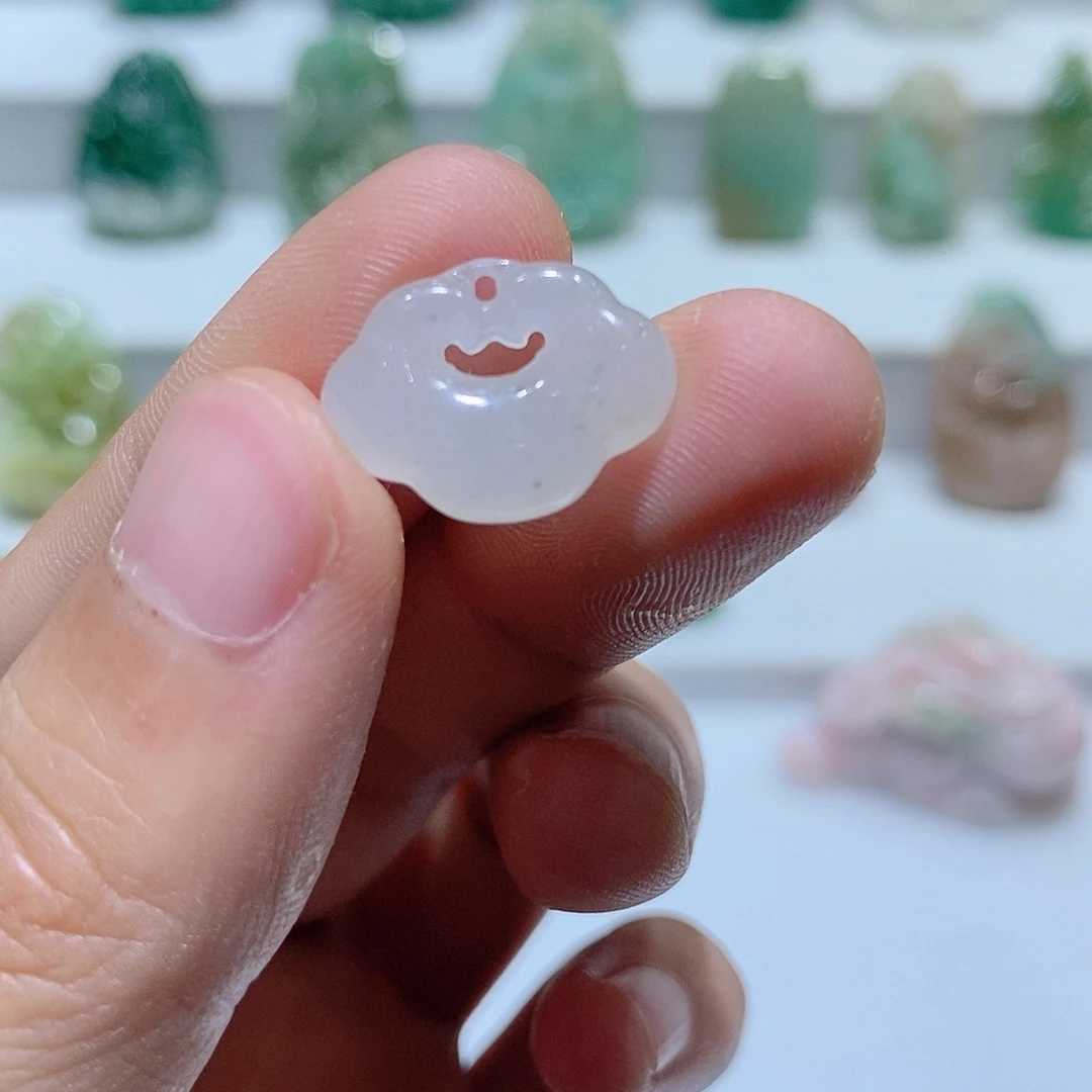 独山玉未镶嵌吊坠