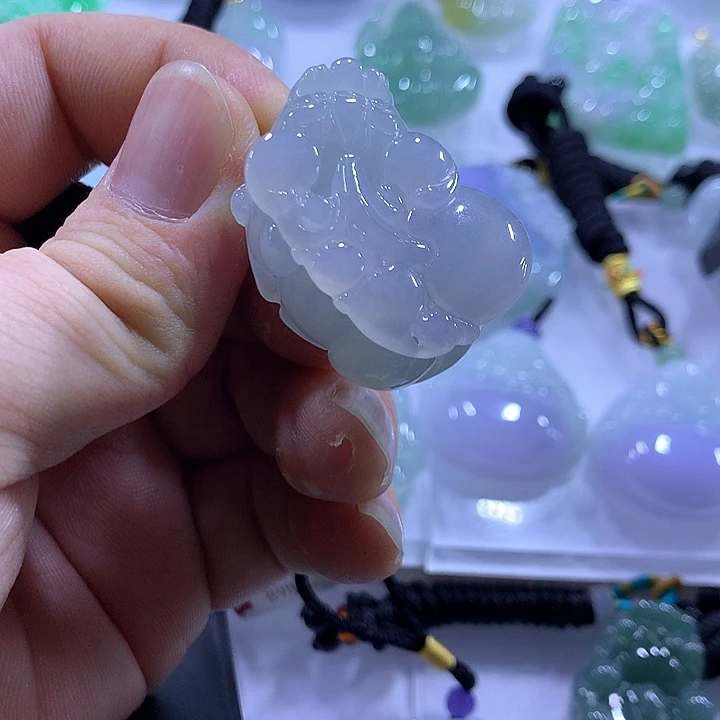 翡翠未镶嵌颈饰天然翡翠A货吊坠