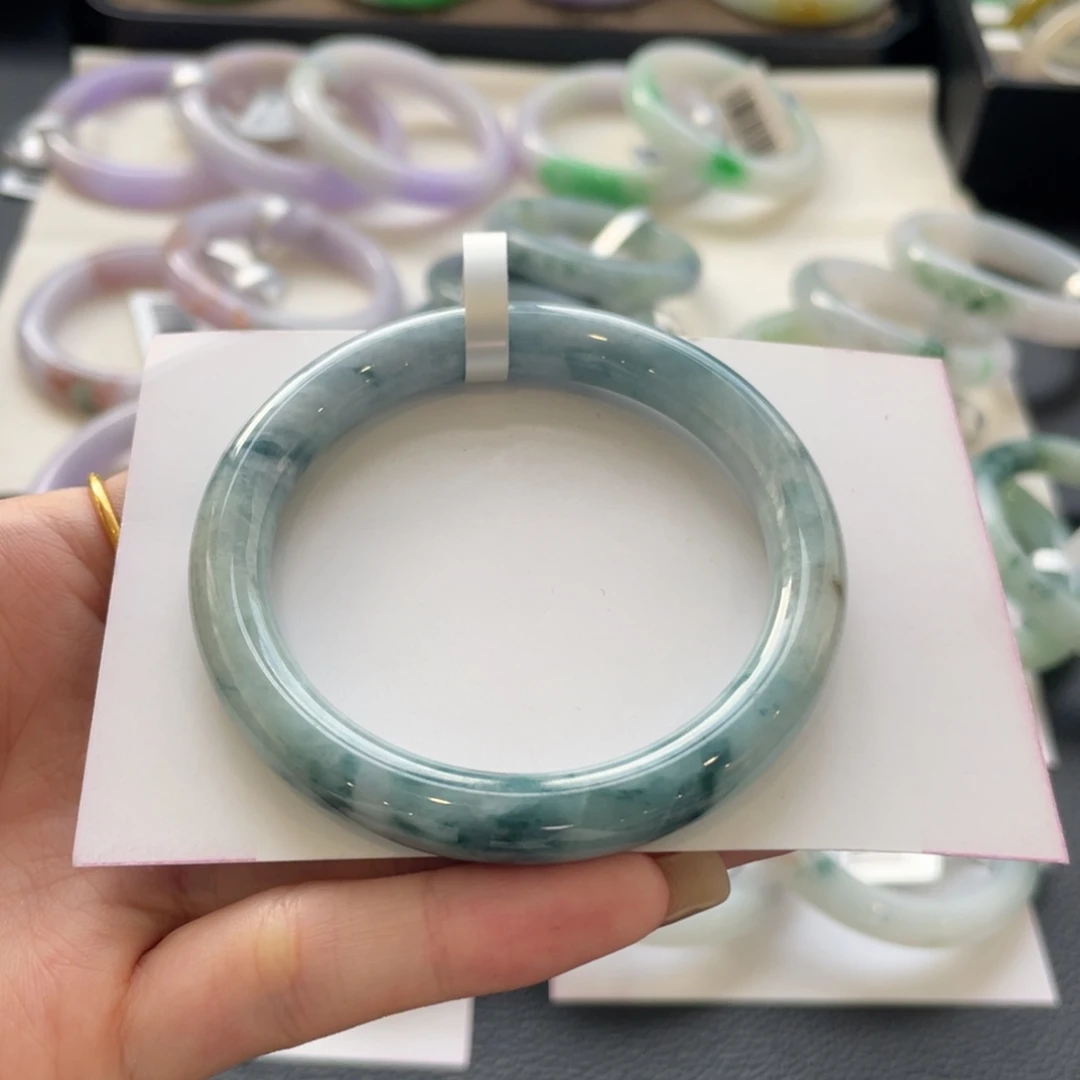 翡翠未镶嵌手镯54圆条纹裂