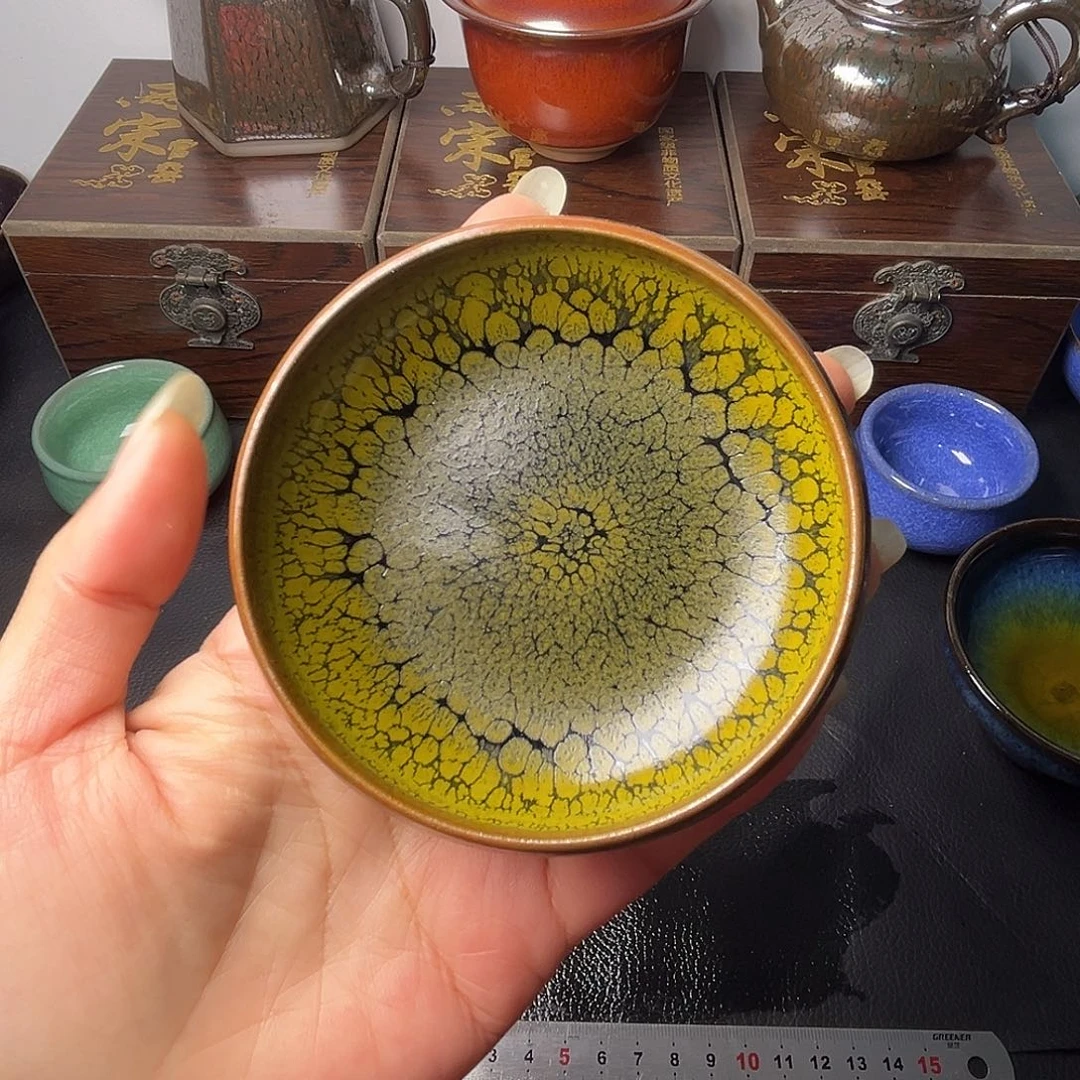 茶盏你在那上班呀现在你去