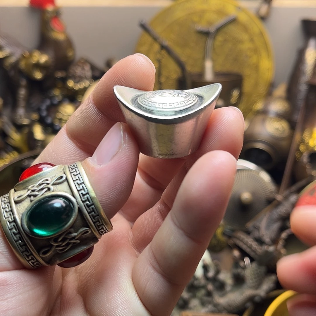 精美铜器工艺品等