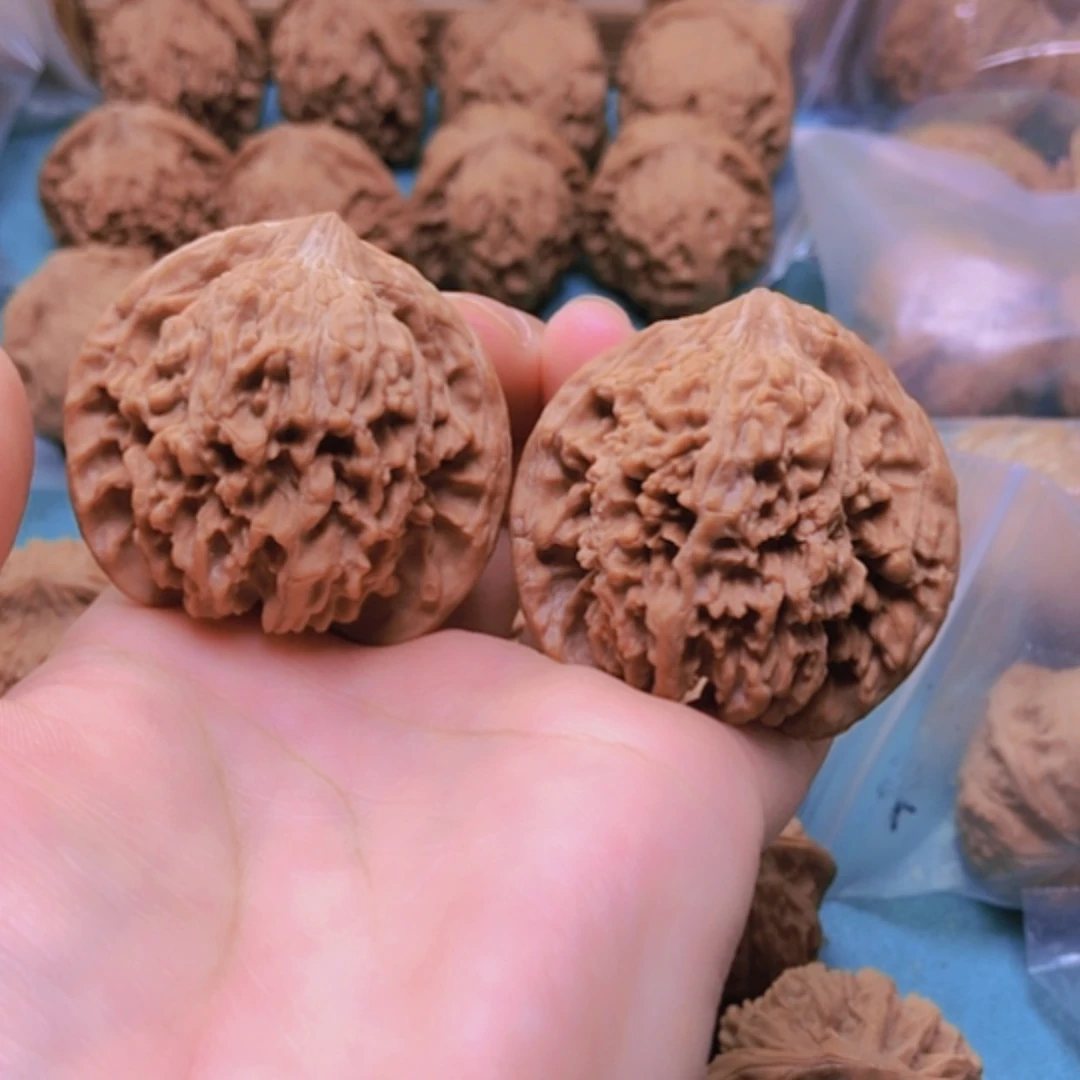 【闪购商品】摆件核桃43.5满天星对歪
