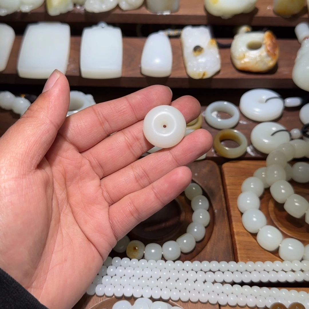 老***孙和田玉未镶嵌手链