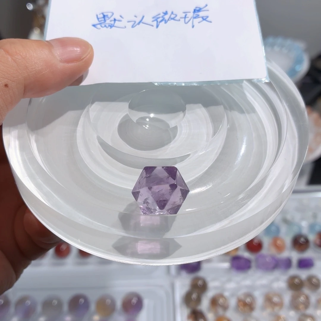 未镶嵌吊坠(不含链)水晶小****?