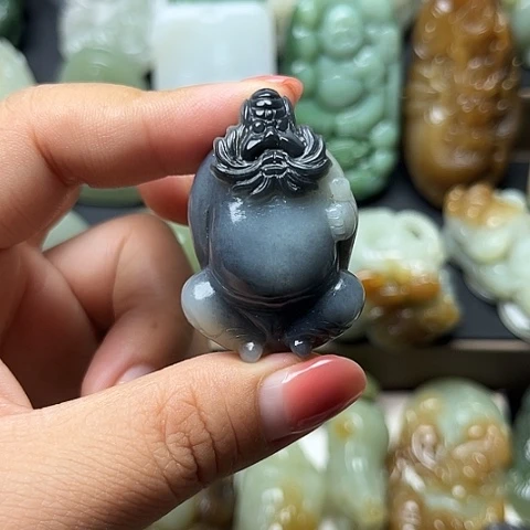 颈饰未镶嵌和田玉s**石