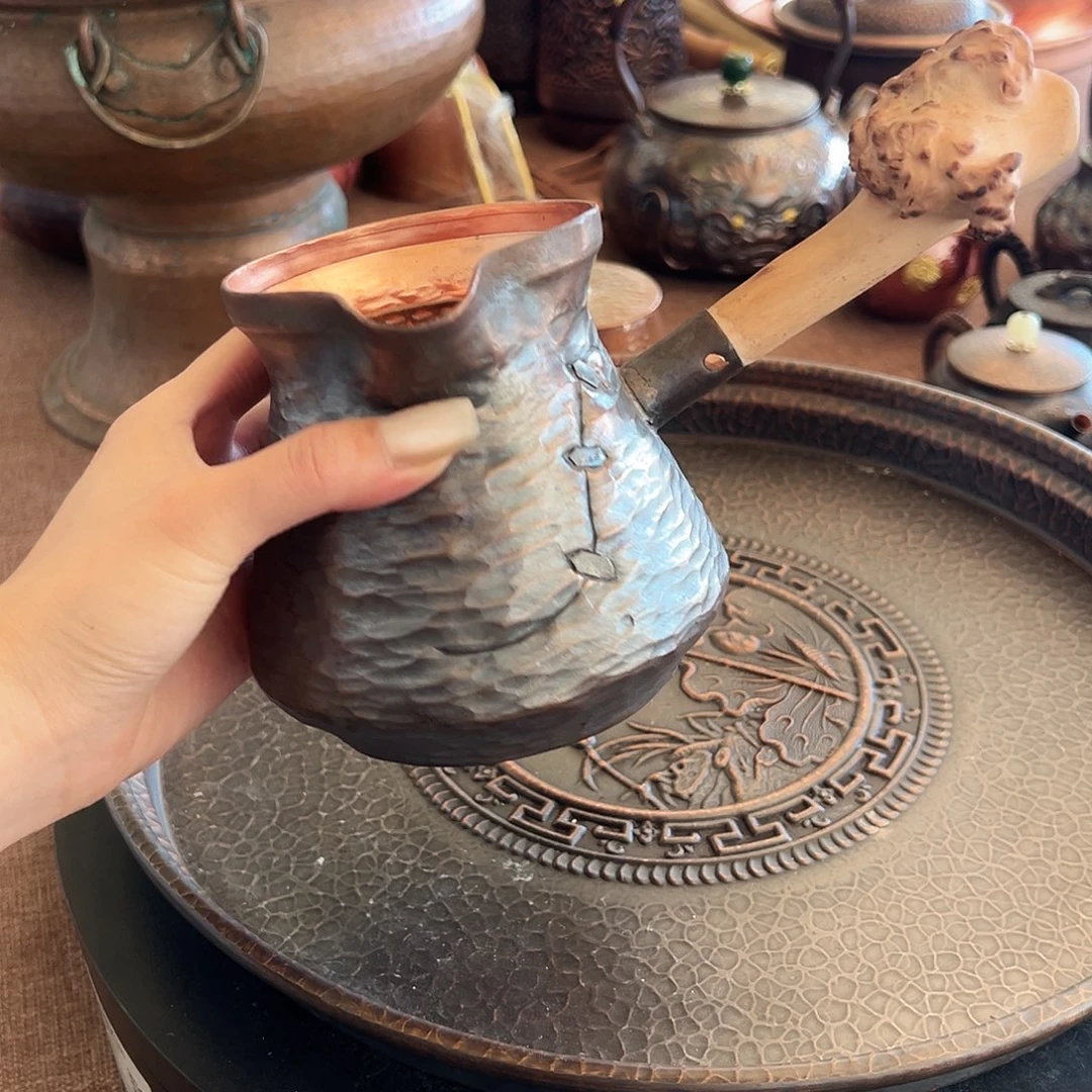 木质侧把公杯。