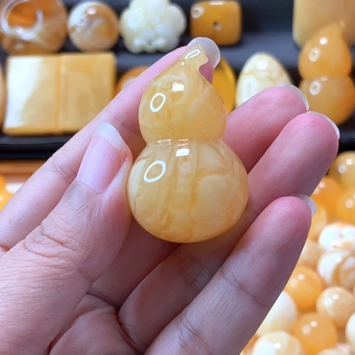 琥珀未镶嵌珠宝奇石