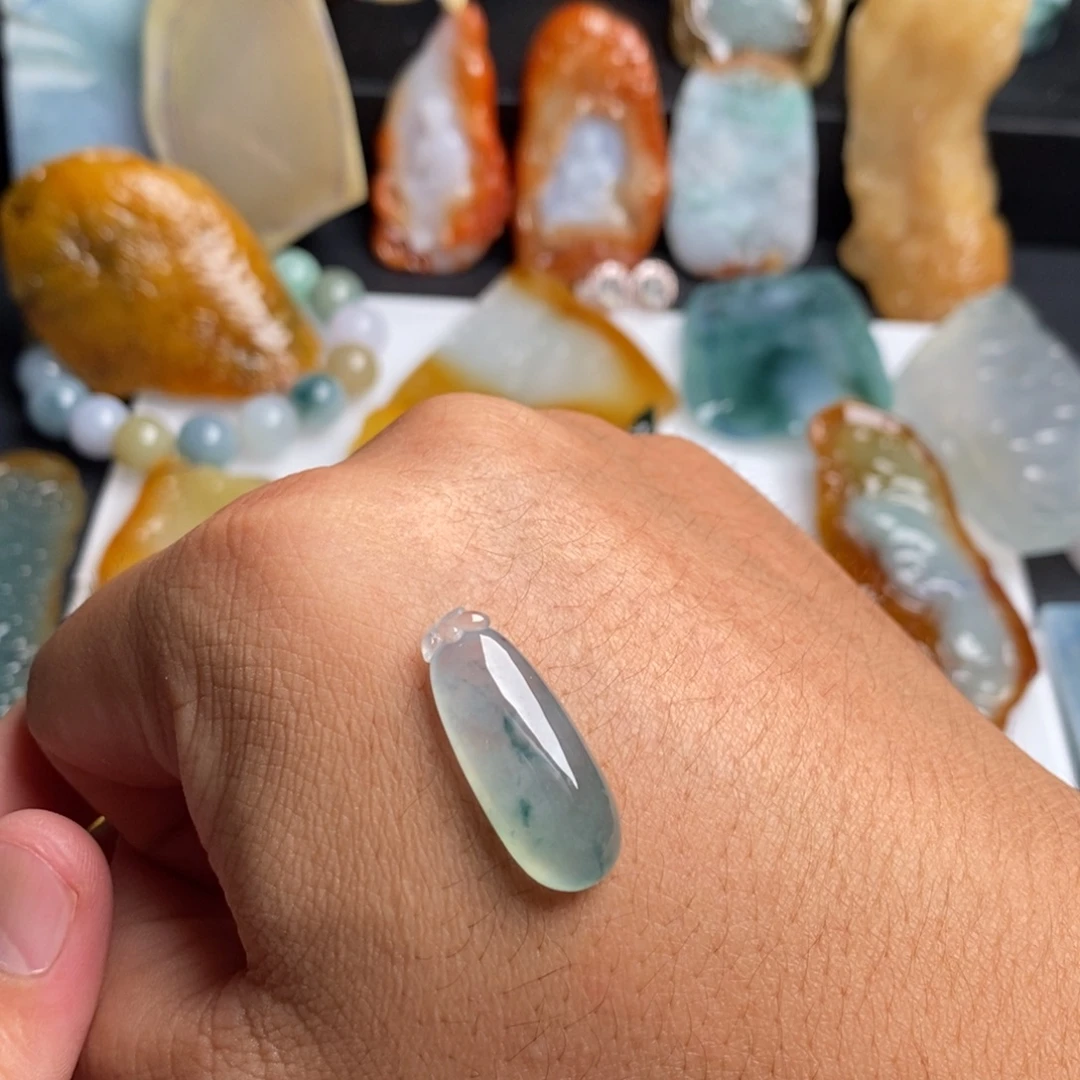 未镶嵌定制翡翠冰飘花福瓜