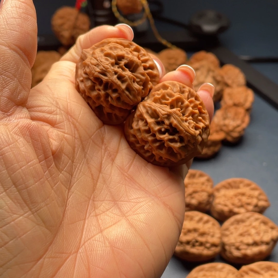 三***角吊坠文玩核桃秦岭核桃