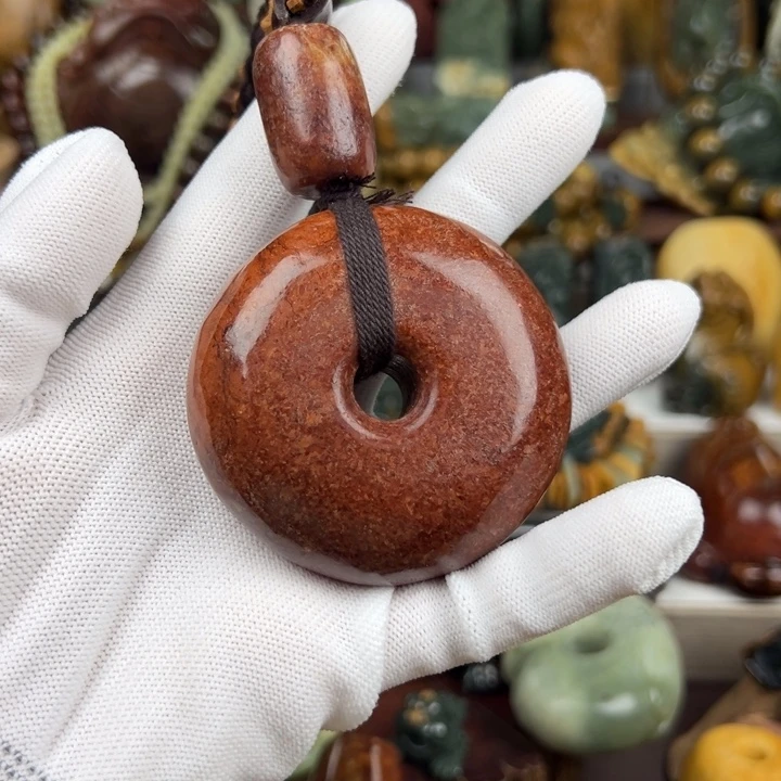 岫岩河磨玉（透闪石质玉）未镶嵌把件