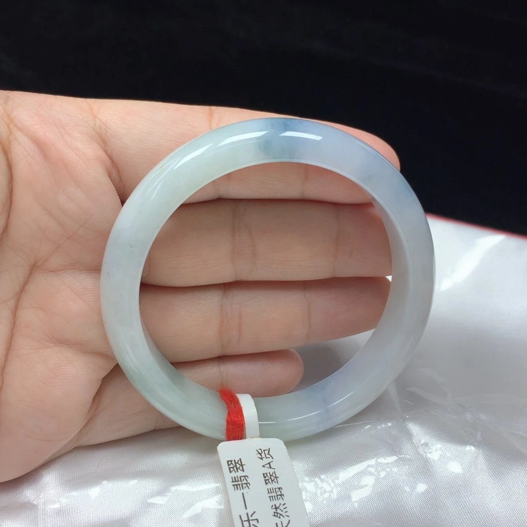 翡翠手镯未镶嵌正圈57.4