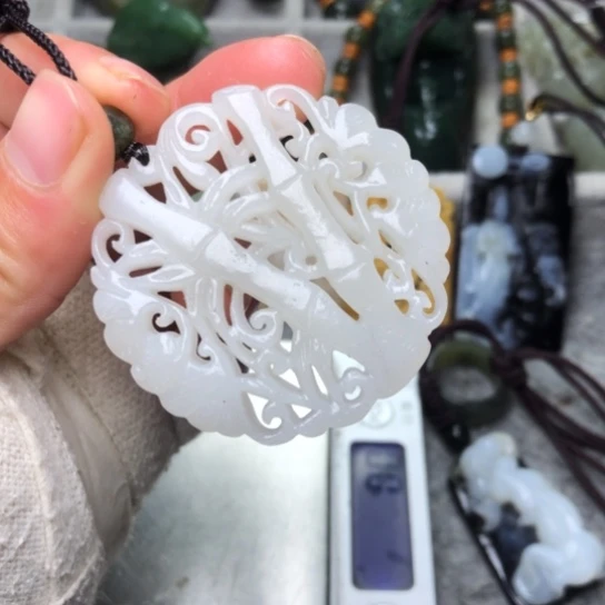 和田玉挂件未镶嵌