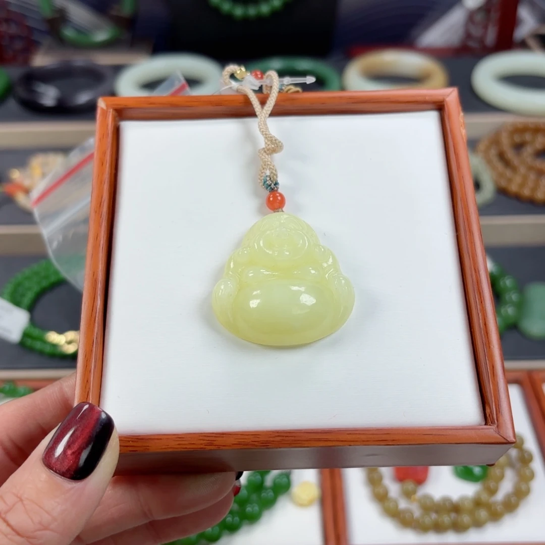 和田玉吊坠未镶嵌美****密