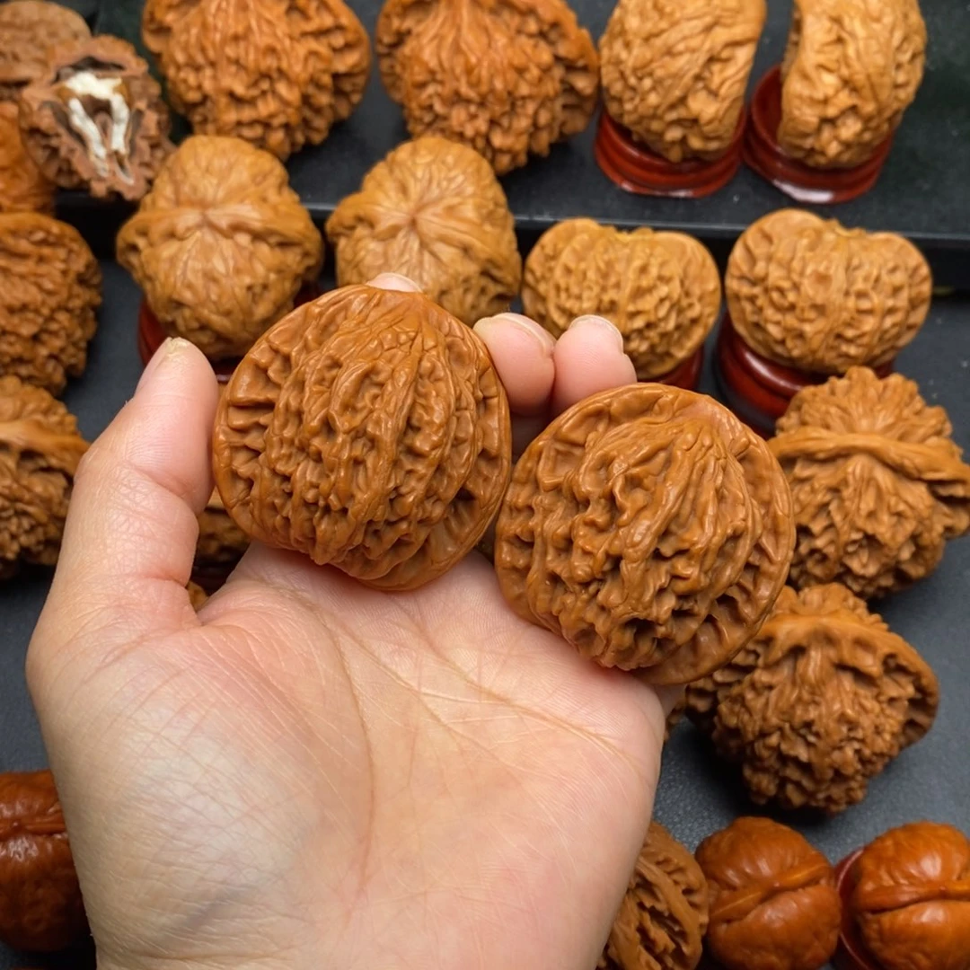 文玩核桃把件44虎头