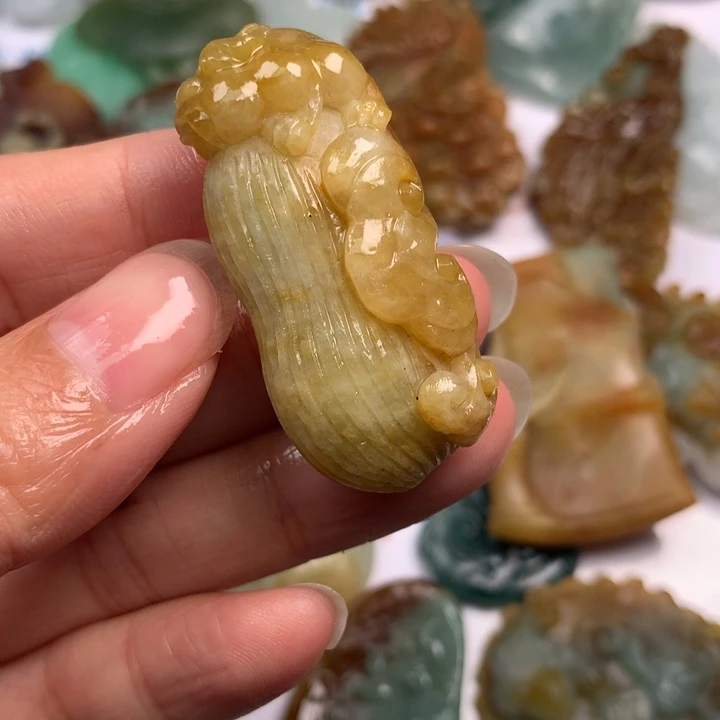 定制翡翠未镶嵌翡翠
