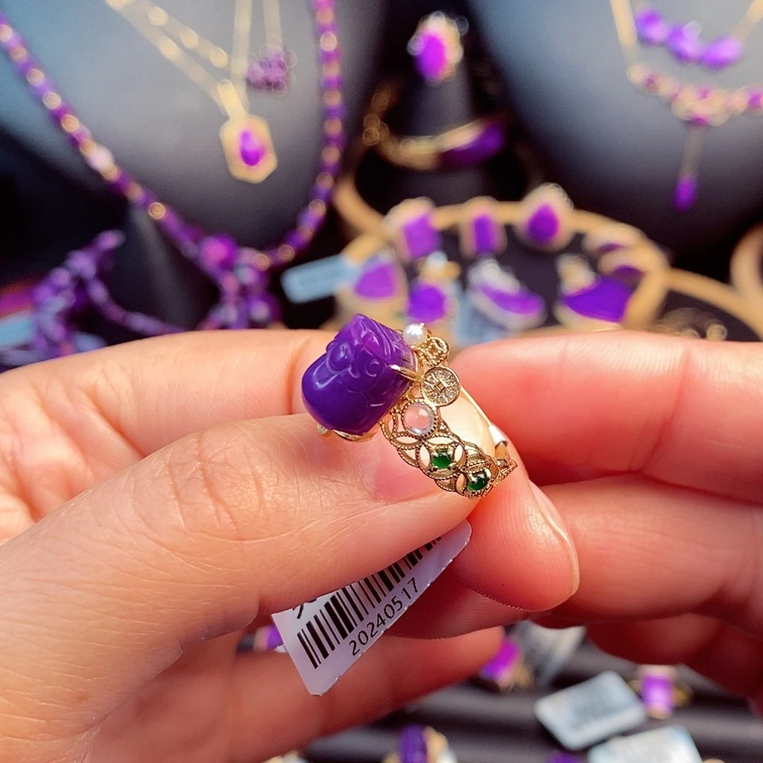 苏纪石（舒俱来）戒指18K金镶嵌