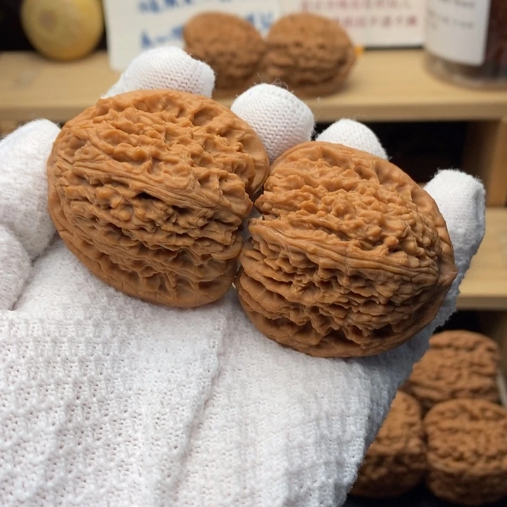 吊坠文玩核桃三角全家福毕业43尺2076