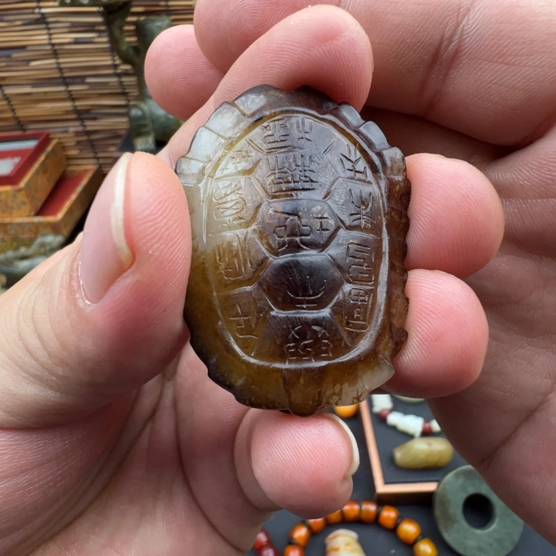 昆***宅颈饰未镶嵌和田玉