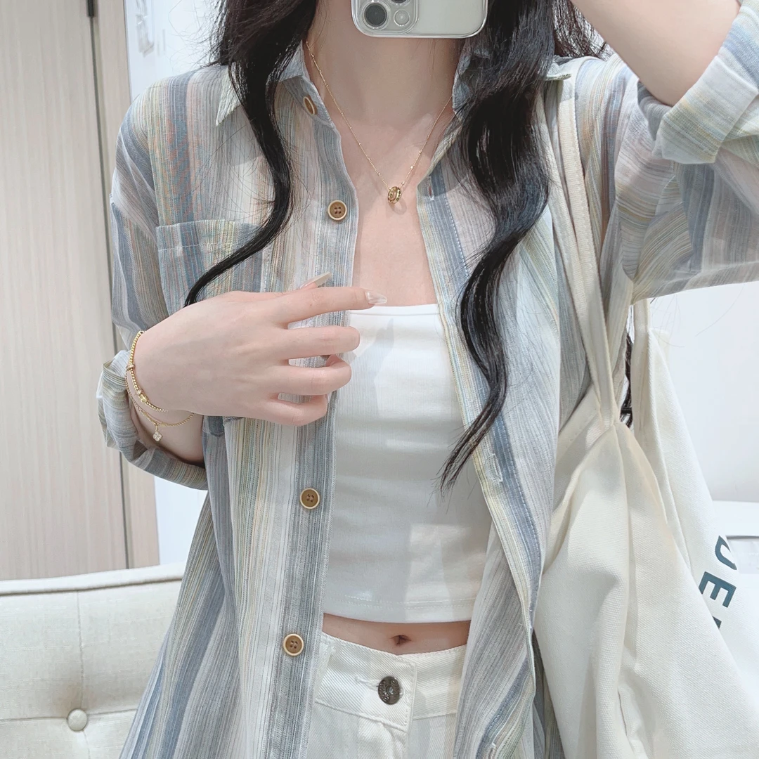 文艺时尚休闲百搭轻薄防晒条纹衬衫女夏季皱感肌理宽松长袖防晒