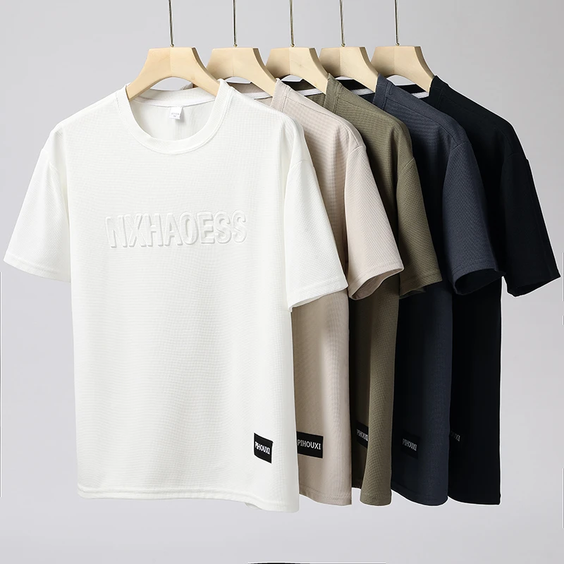 男士夏季薄款休闲半袖上衣2025时尚百搭简约圆领钢印字母短袖T恤