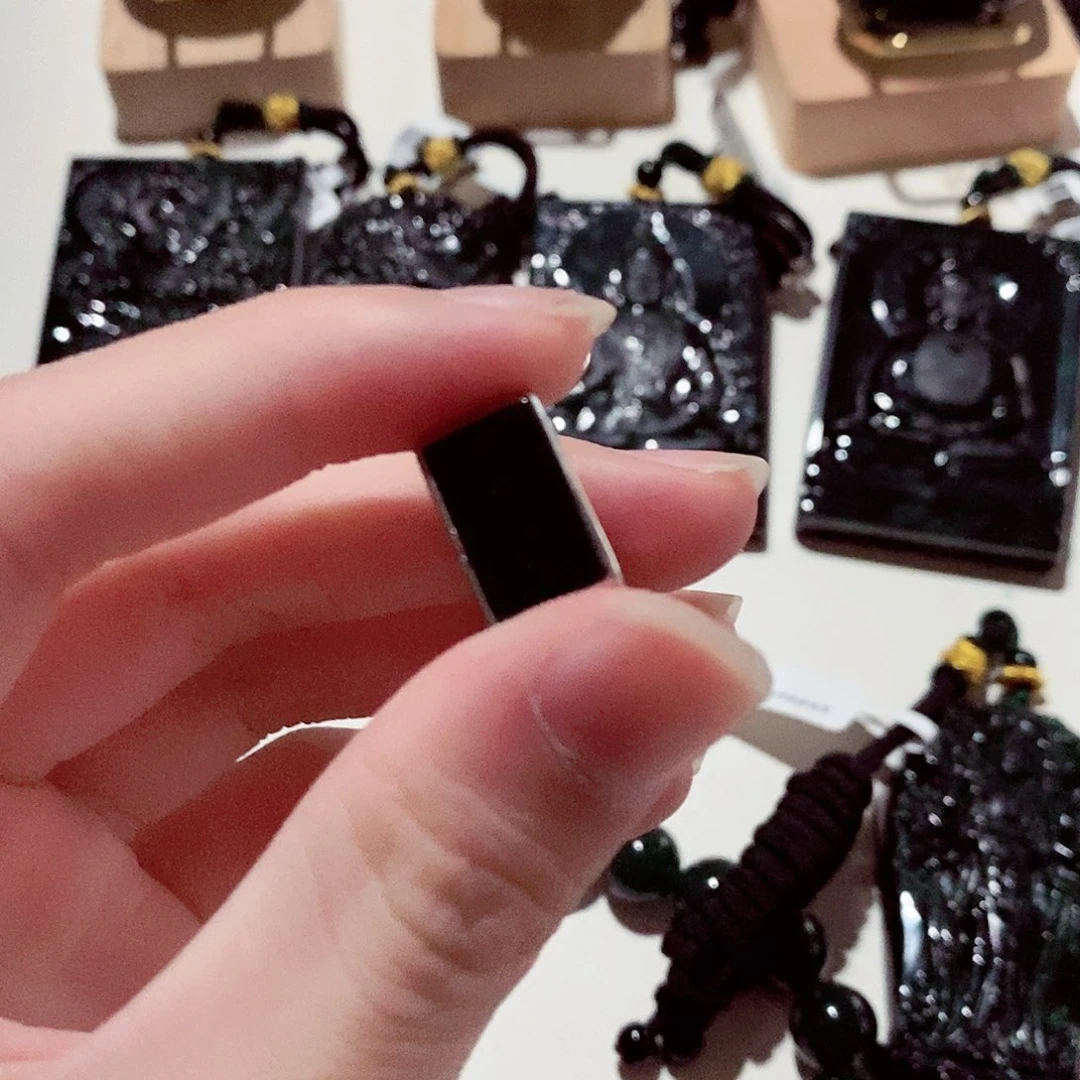 翡翠颈饰未镶嵌翡翠a