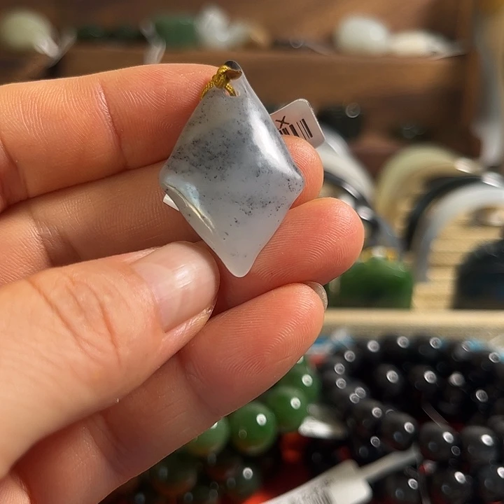 和田玉未镶嵌颈饰新疆和田玉青花籽处女座挂饰