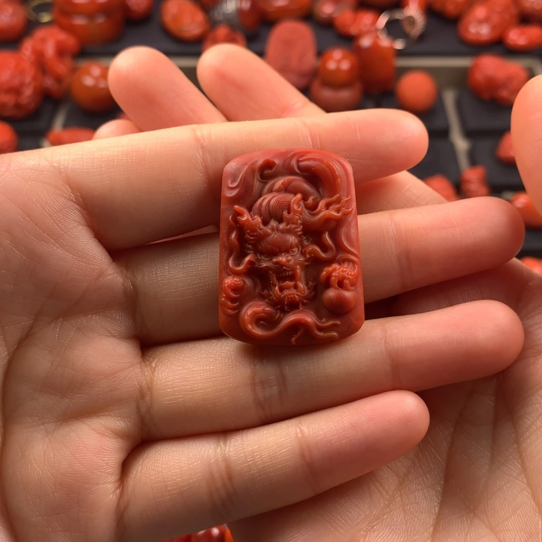 南红玛瑙龙牌25×35.2未镶嵌