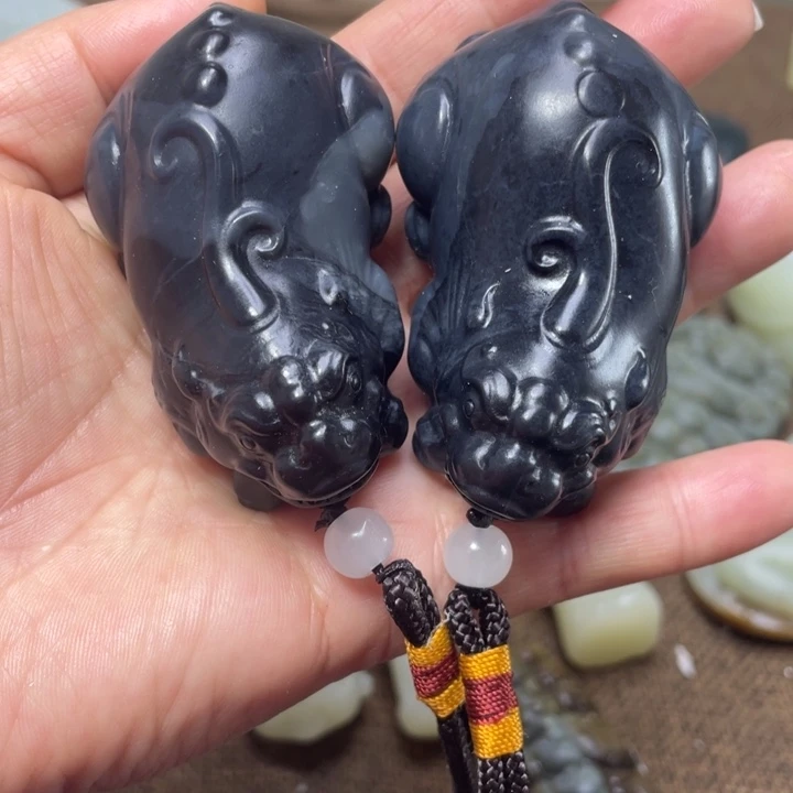 和田玉未镶嵌把件拍一发一