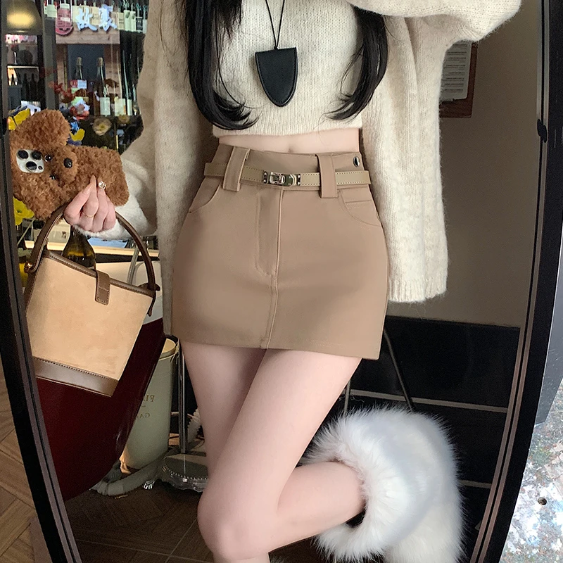 高腰短裙显瘦半身裙气质防走光包臀裙春夏黑色开叉设计感新款裙子