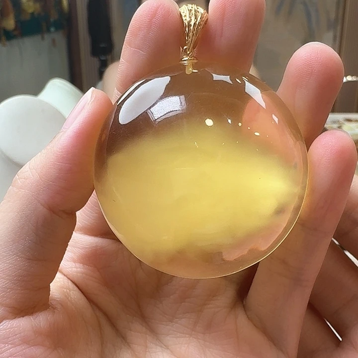 琥珀未镶嵌颈饰吊坠
