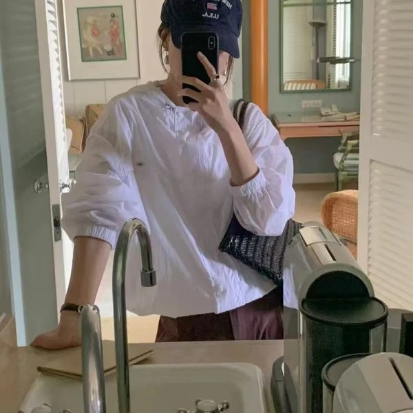 东大门正品-早春新款 are连帽休闲百搭上衣 (no退no换)