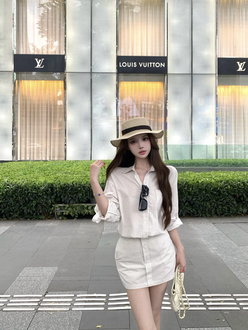 老钱风腔调感条纹长袖衬衫女夏季气质a字显瘦短裙套装