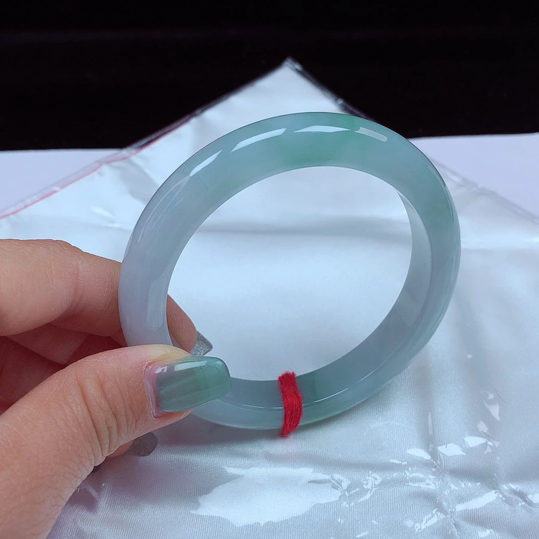 翡翠手镯未镶嵌圈口59