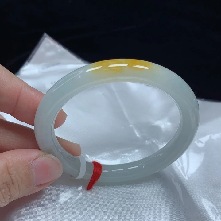 翡翠手镯（圆镯）未镶嵌55