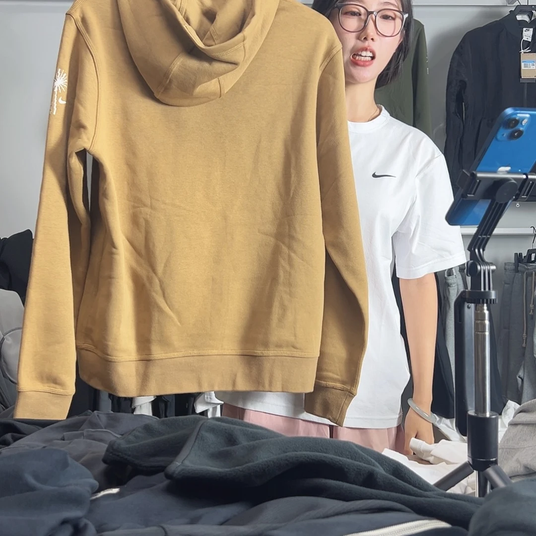 黄色连帽卫衣，xxl.170-190.不退换