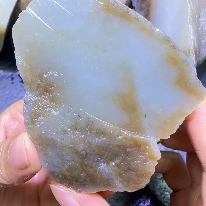 和田玉（糖玉）未镶嵌珠宝半成品