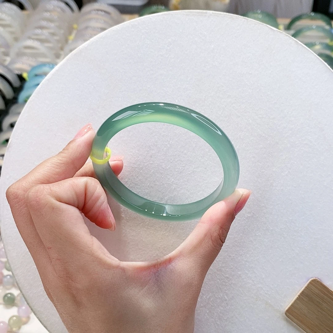 手镯玛瑙/玉髓未镶嵌61.2